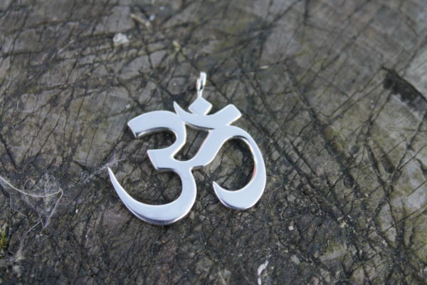 Médaillon simple en argent - Aum - Image 4