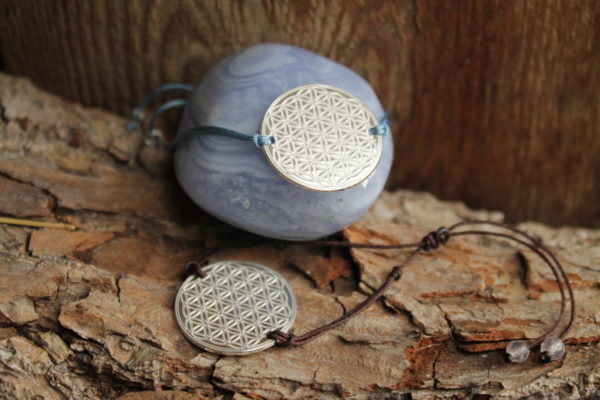 Bracelet Fleur de vie gravée - Gris anthracite - Image 4