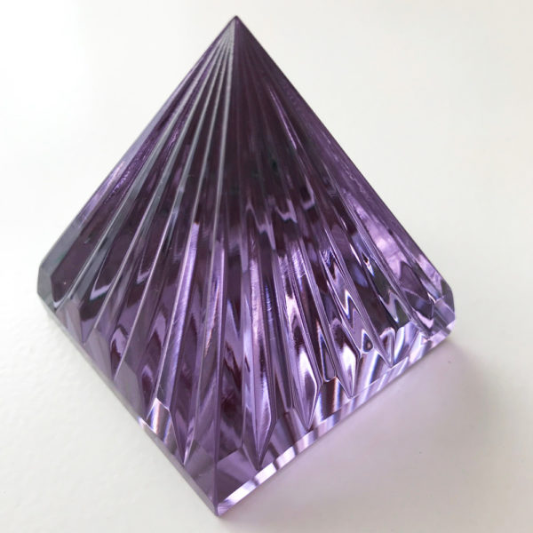 Pyramide en cristal - Image 2